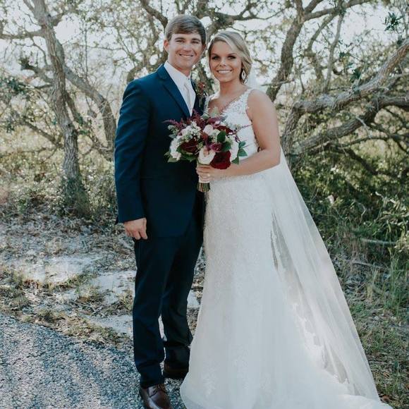 Meet your Posher, Bailey - Picture 1 of 1